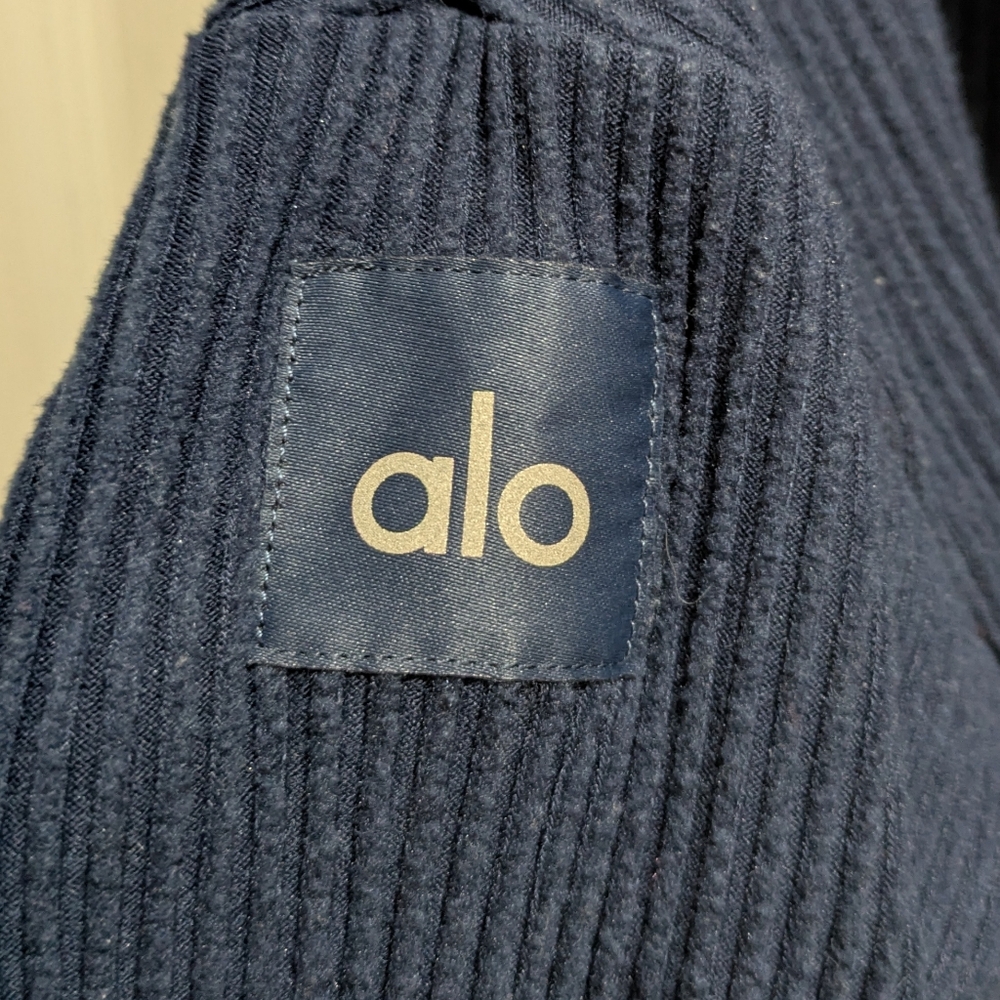 ALO Yoga Muse Hoodie - Picture 3 of 7